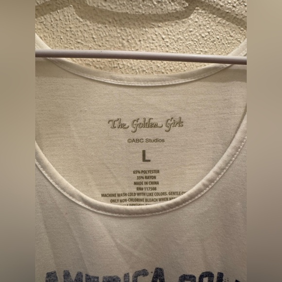 Women’s The Golden Girls Twisted Tank Sleeve Tank Size Large - Picture 4 of 4